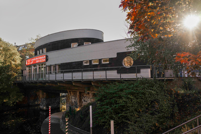 Außenansicht vom Riverboat Leipzig